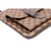 Louis Vuitton Melville Damier Ebene