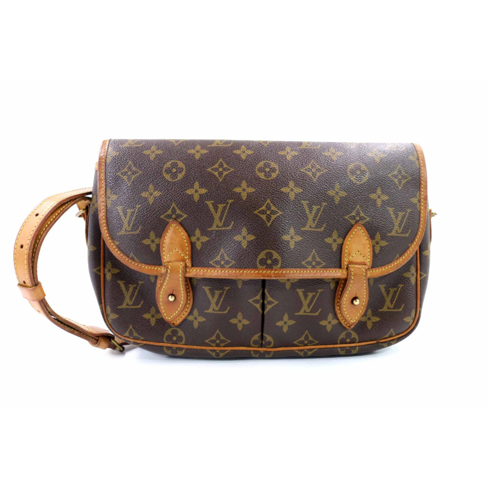 Louis Vuitton Gibeciere MM Monogram