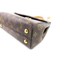Louis Vuitton Cluny BB Monogram
