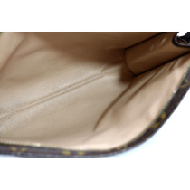 Louis Vuitton Toilette 26 Trousse Monogram