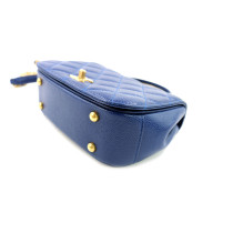 Chanel Flap Bag Carry Around Pelle Blu