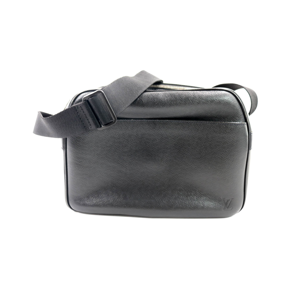 Louis Vuitton Reporter PM Pelle Taiga Nera