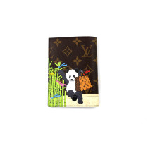 Louis Vuitton Portapassaporto Vivienne Myosotis Monogram