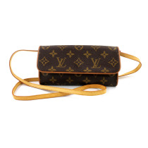 Louis Vuitton Pochette Twin Monogram
