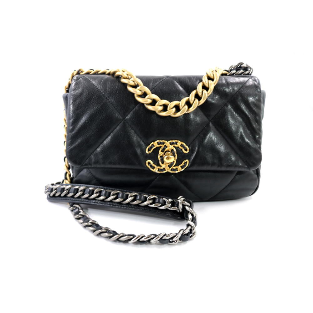 Chanel 19 Small Pelle Nera