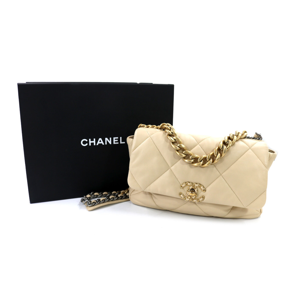 Chanel 19 Small Pelle Beige