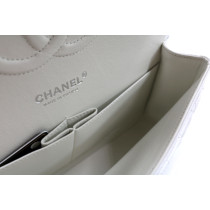 Chanel Timeless Pelle Bianca