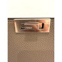 Kopie von Fendi Peekaboo Genarbtes Leder Braun