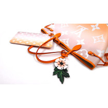 copy of Louis Vuitton Neverfull Limited Edition By The Pool Tela Crema