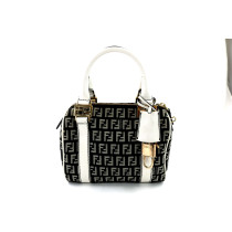 Fendi Bauletto Tela Beige의 사본