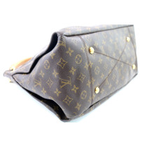 Louis Vuitton Artsy Monogram
