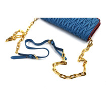 Miu Miu Pochette Pelle Blu