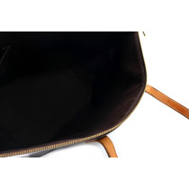 Louis Vuitton Bellevue Vernis Amaranto