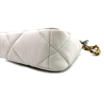 Chanel 19 Pelle Bianca