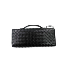 Bottega Veneta Andiamo Clutch Pelle Nera