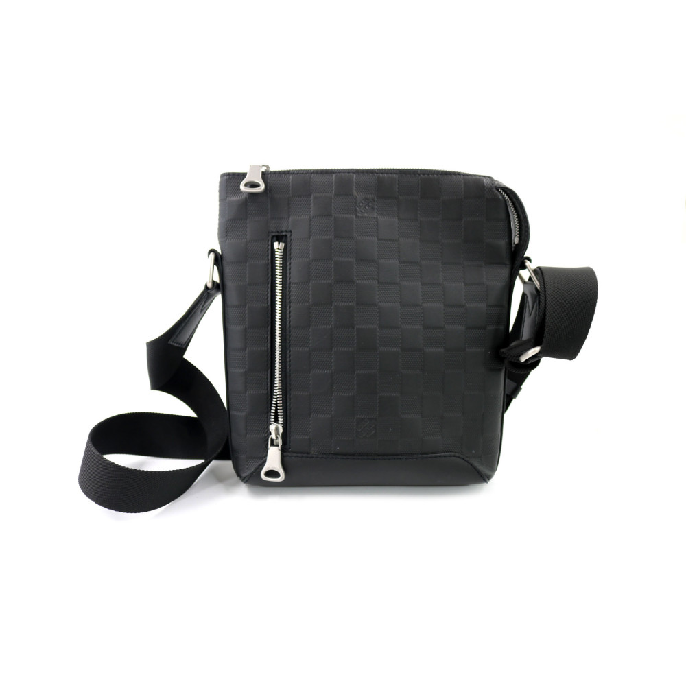 Louis Vuitton Discovery Pelle Nera