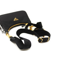 Prada Re- edition 2005 con ciondolo
