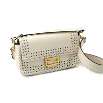 Fendi Baguette Pelle Bianca