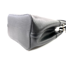 Louis Vuitton Mandara MM Epi Nera