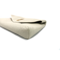 Saint Laurent Pochette Cassandre Pelle Crema