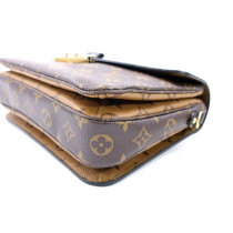 Louis Vuitton Metis Reverse Monogram