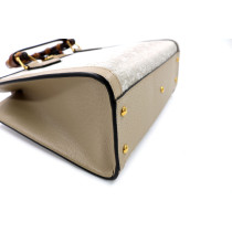 Gucci Diana Pelle Beige