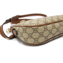 Gucci Tracolla Emblem