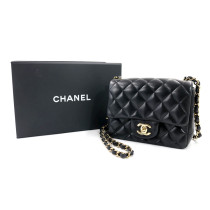 Chanel Classic Flap Mini Square Pelle Nera