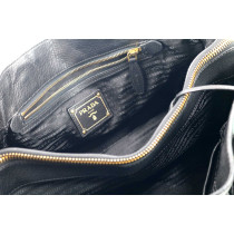 Prada Shopping Pelle Nera