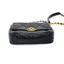 Chanel 19 Small Pelle Nera