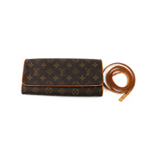 Louis Vuitton Pochette Monogram