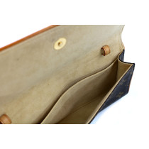 Louis Vuitton Pochette Monogram