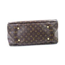 Louis Vuitton Artsy Monogram