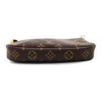 Louis Vuitton Pochette Accessoires Monogram