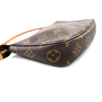 Louis Vuitton Pochette Accessoires Monogram