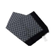 Gucci Stola Lana, Seta e Cashmere Nero Metallizzato