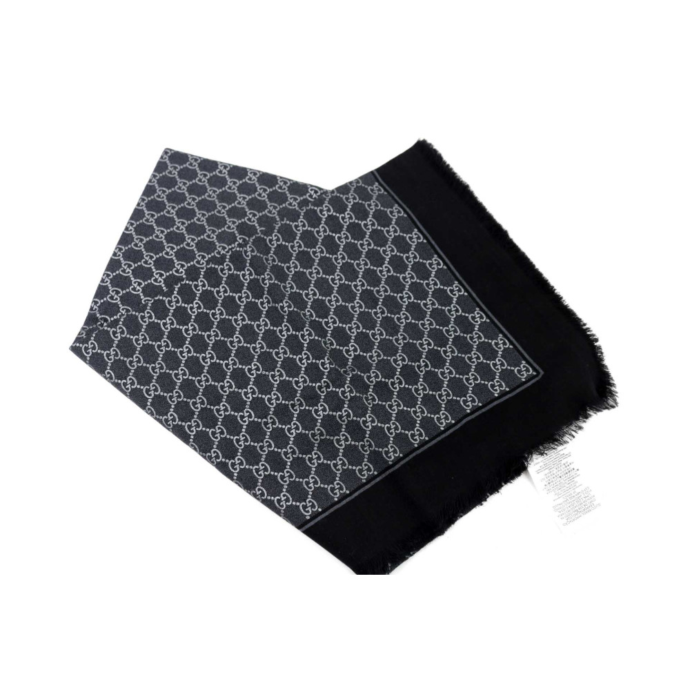 Gucci Stola Lana, Seta e Cashmere Nero Metallizzato