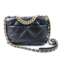 Chanel 19 Pelle Nera