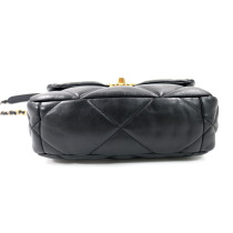 Chanel 19 Pelle Nera
