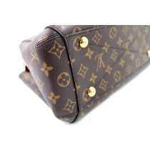 Louis Vuitton Montaigne MM Monogram