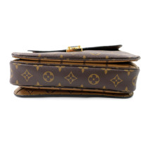 Louis Vuitton Metis Reverse Monogram