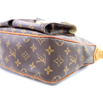 Louis Vuitton Hudson GM Monogram