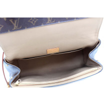 Louis Vuitton Cluny MM Monogram