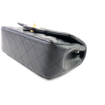 Chanel Square Pelle Nera