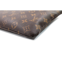 Louis Vuitton Daily Pouch Monogram