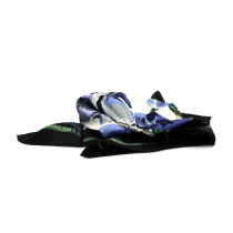 Gucci Foulard Seta Nera e Multicolor