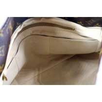 Louis Vuitton Artsy MM Monogram