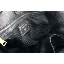 Prada Shopping Pelle Nera