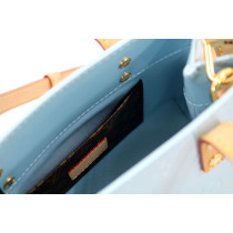 Louis Vuitton Reade Vernis Azzurra