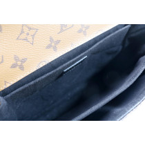 Louis Vuitton Metis Reverse Monogram